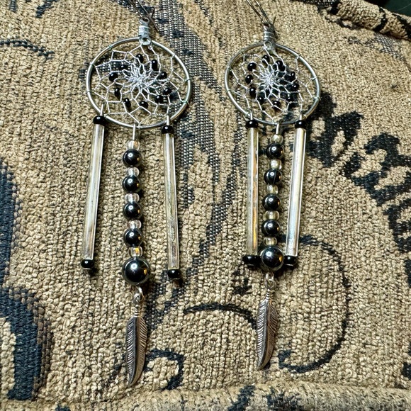 Pair of Dream catcher ‘90’s earrings - Picture 4 of 8